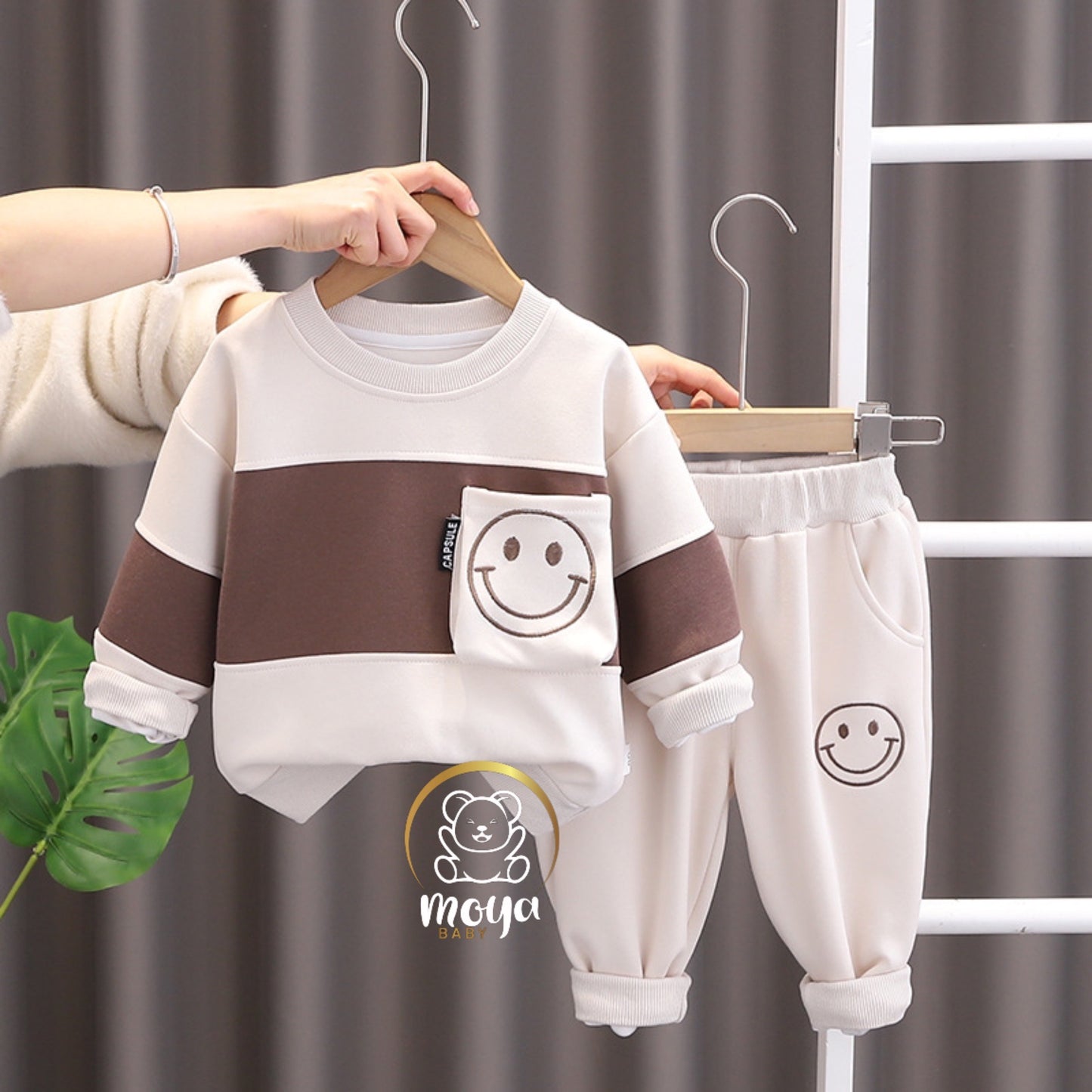 ensemble smile beige