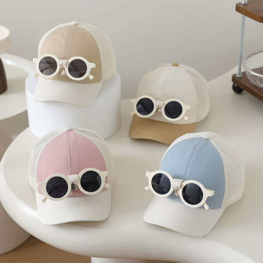Sunglasses + casquette