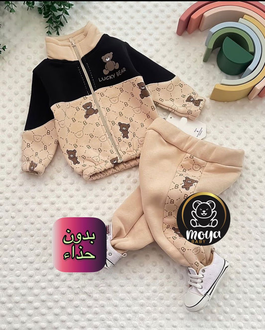Ensemble lucky bear