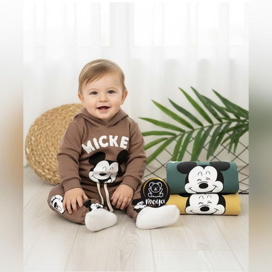 ensemble happy mickey