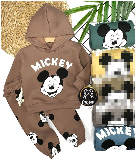 ensemble happy mickey